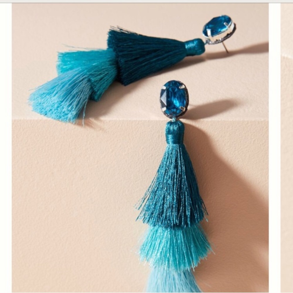 SOLD!!! ANTHROPOLOGIE Teal Tassel Cha Cha Earrings - Picture 4 of 6
